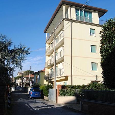 Hotel Casa Diomira Lido di Camaiore Kültér fotó