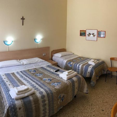 Hotel Casa Diomira Lido di Camaiore Kültér fotó