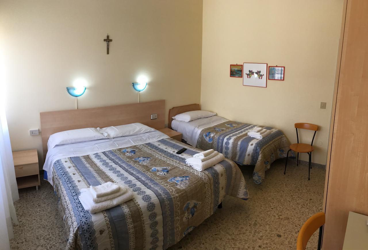 Hotel Casa Diomira Lido di Camaiore Kültér fotó