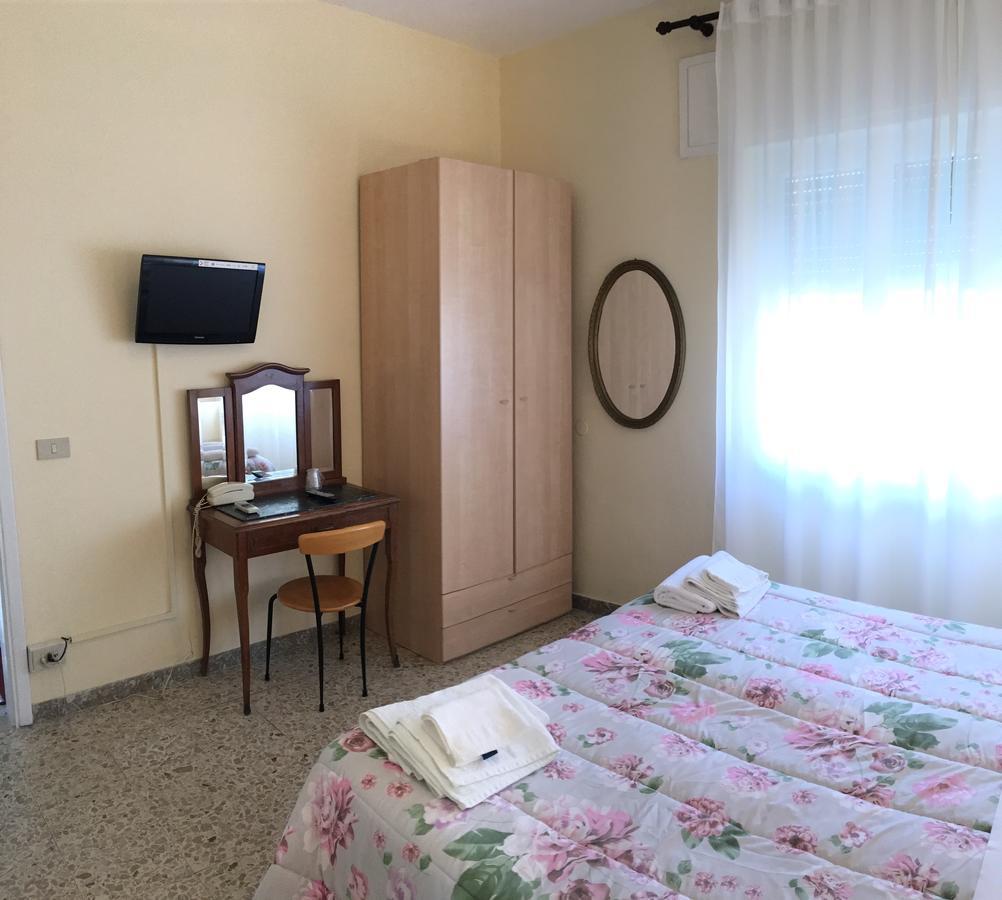 Hotel Casa Diomira Lido di Camaiore Kültér fotó